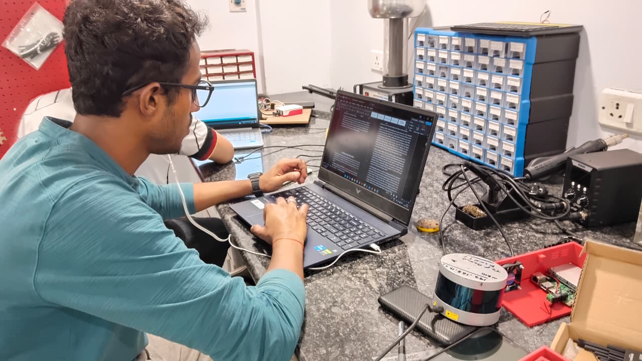 Students Working on Summer Internship Projects at Amity Innovation Design Centre (AIDC)