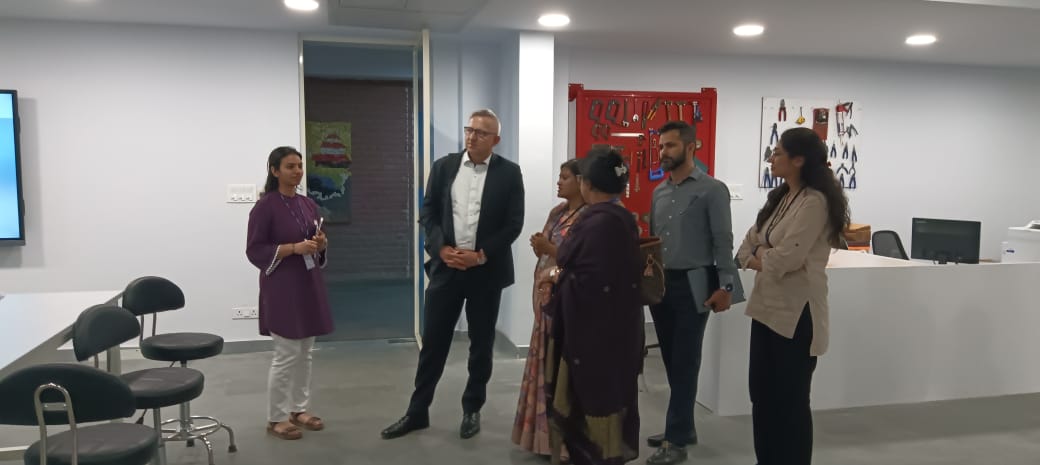 Visit of Mr. Rainer Horn, MD from Novaspace to AIDC