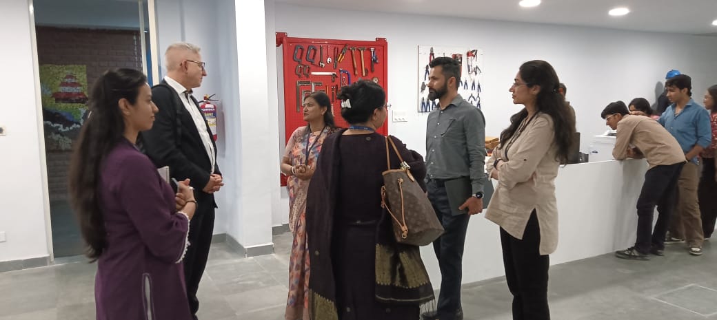 Visit of Mr. Rainer Horn, MD from Novaspace to AIDC