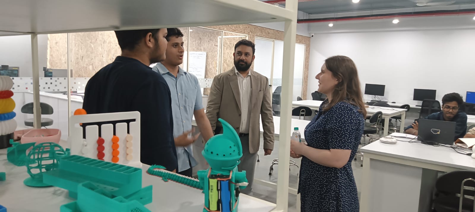 Dr. Olga Gich from Russia's Far Eastern Federal University (FEFU) visited Amity Innovation & Design Center