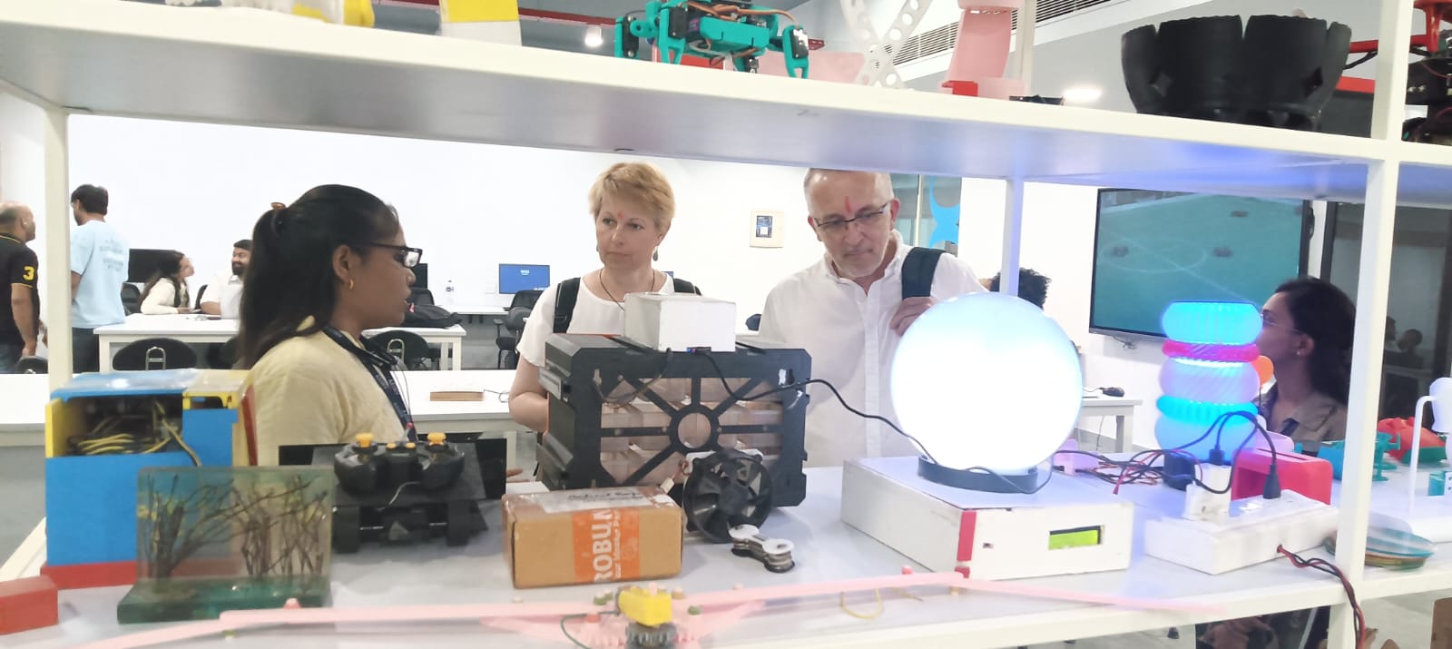 "The Hungarian European delegation visited the Amity Innovation & Design Centre."