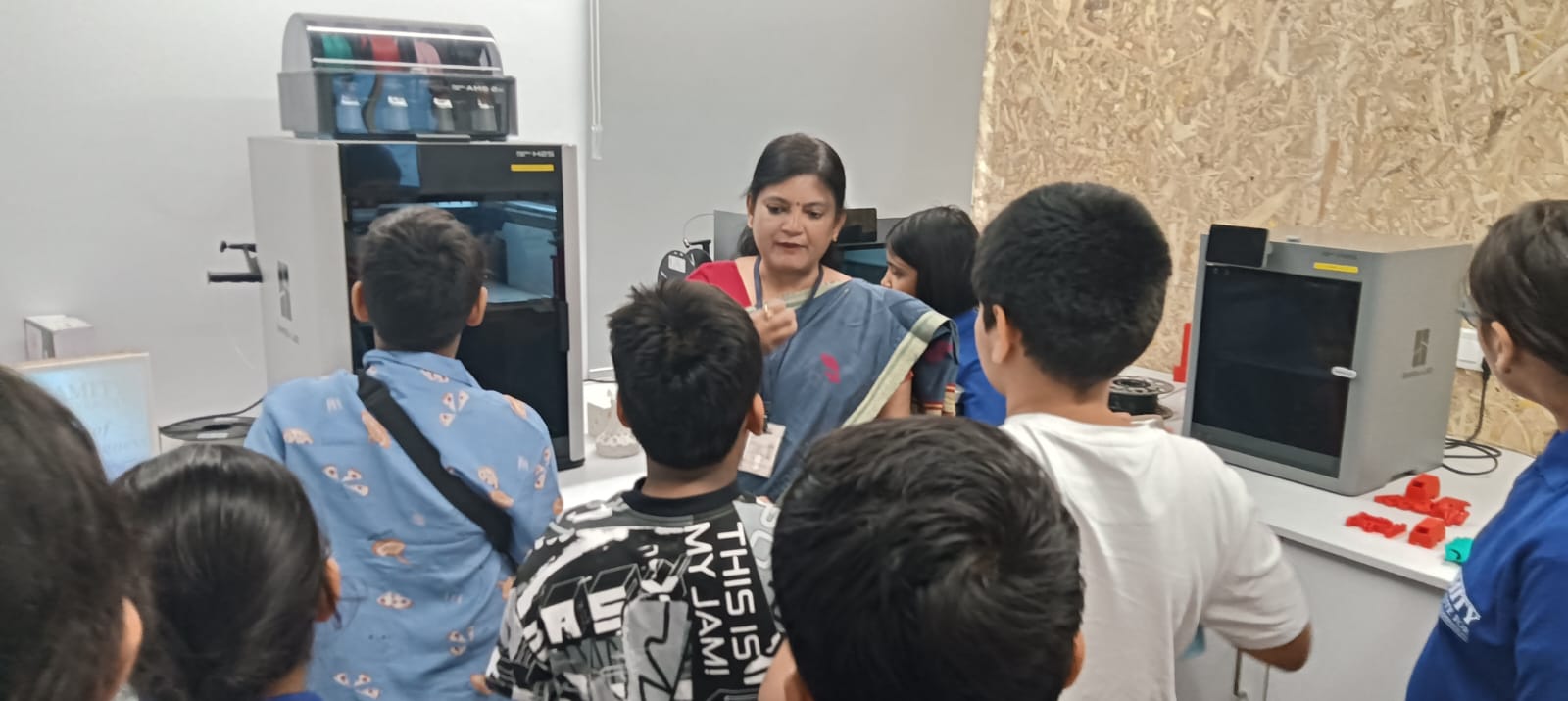 "Amity Pushp Vihar and Amity Gurgaon students visited the AIDC Lab."
