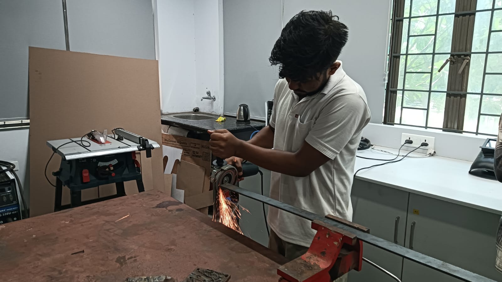 To make a Fixture table for formula chassis fabrication