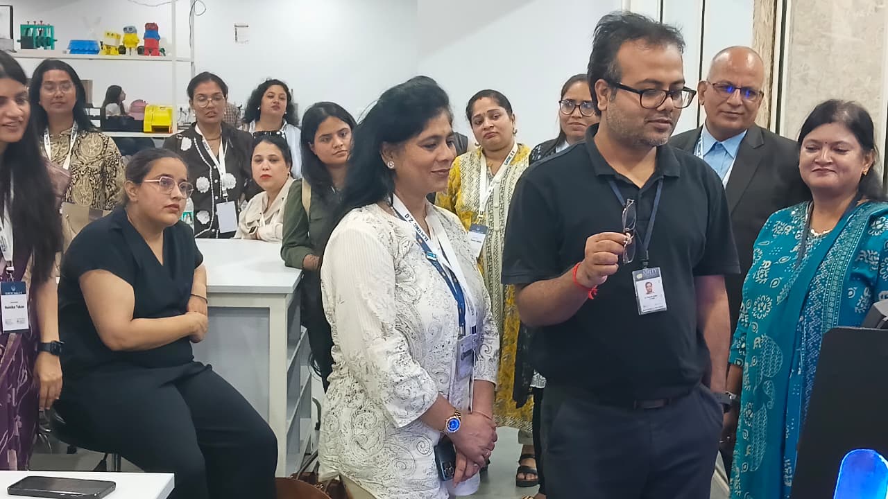 ILMUNC INDIA 2.0 Campus tour for faculties Visited AIDC Lab