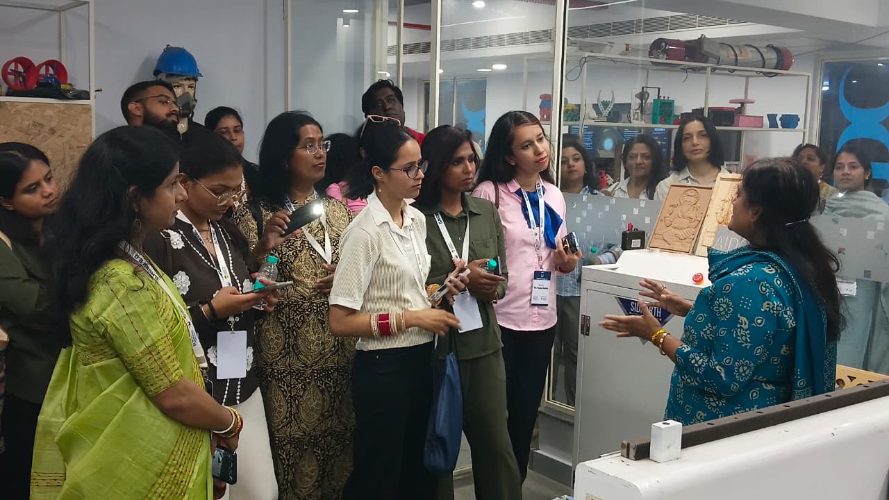 ILMUNC INDIA 2.0 Campus tour for faculties Visited AIDC Lab