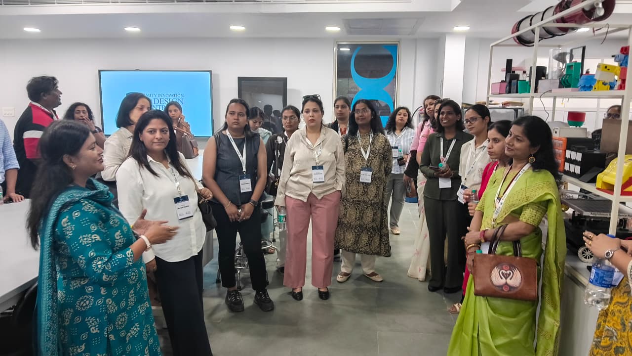 ILMUNC INDIA 2.0 Campus tour for faculties Visited AIDC Lab
