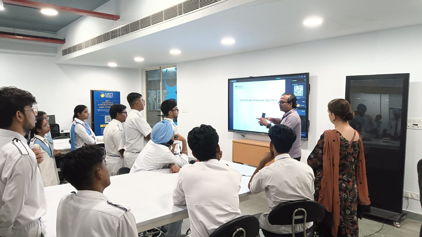 Guru Harkrishan Public School From Delhi Visited AIDC Lab