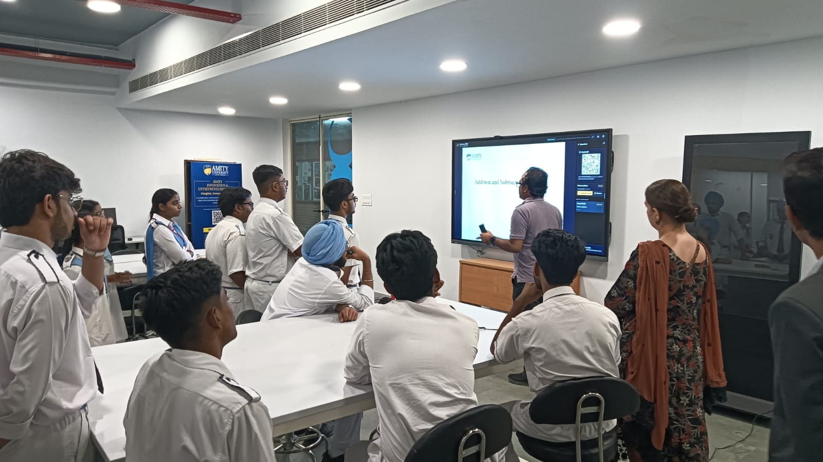 Guru Harkrishan Public School From Delhi Visited AIDC Lab