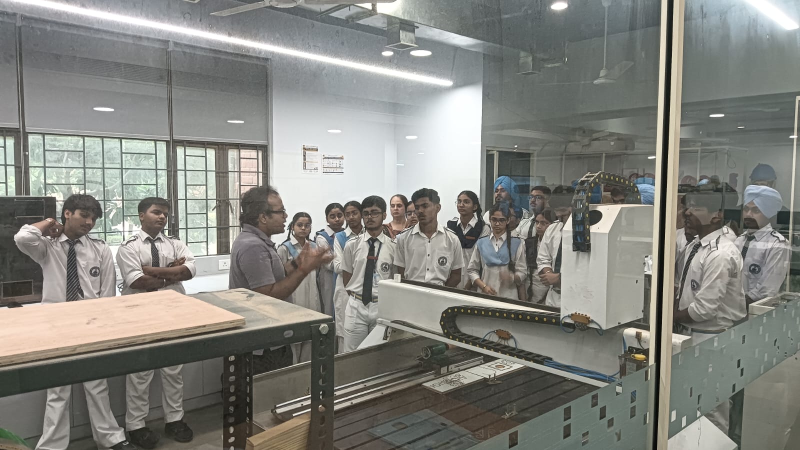 Guru Harkrishan Public School From Delhi Visited AIDC Lab