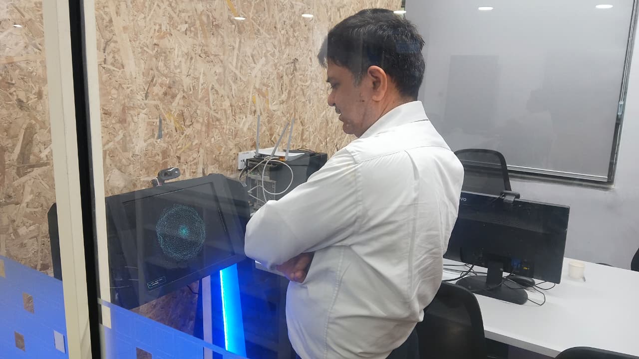 Dr. Sanjeev Thakur and Dr. Subhash from the CSE Department visited the AIDC Lab