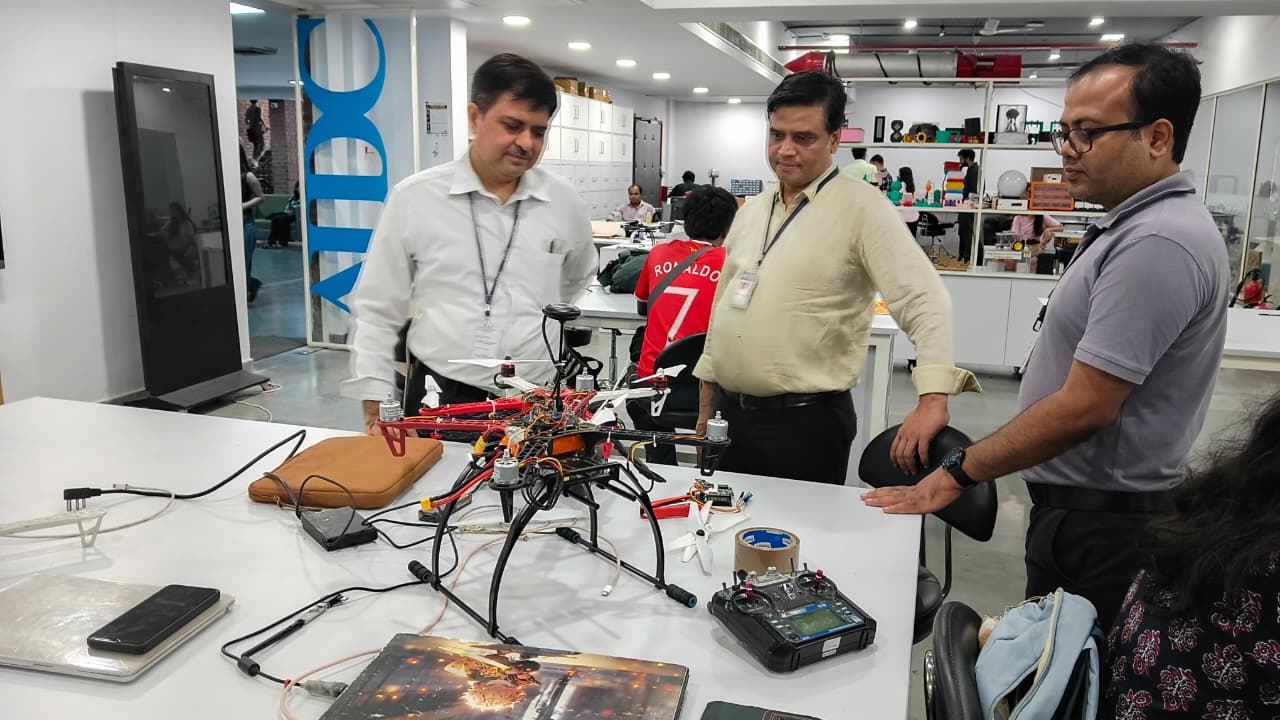 Dr. Sanjeev Thakur and Dr. Subhash from the CSE Department visited the AIDC Lab