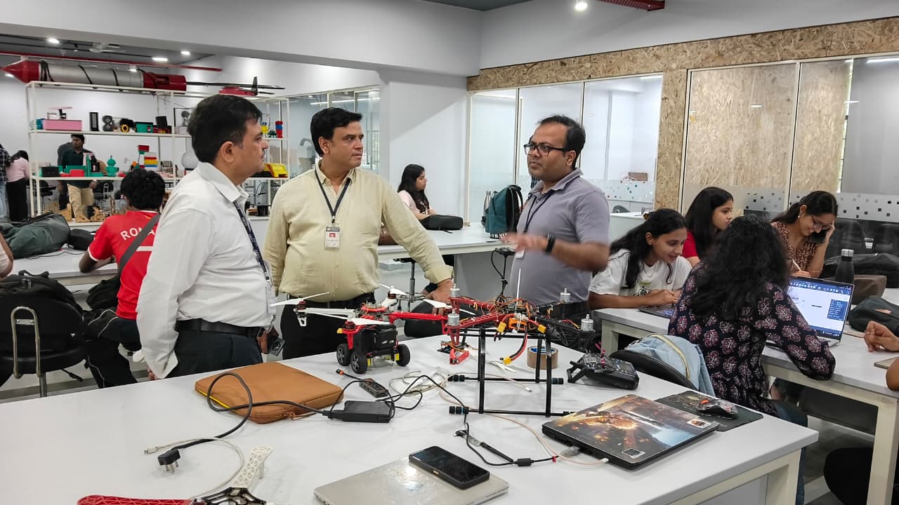 Dr. Sanjeev Thakur and Dr. Subhash from the CSE Department visited the AIDC Lab