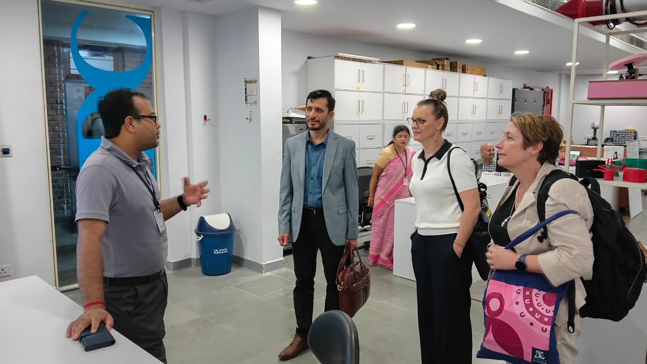 Delegates from the University of Melbourne, Australia Visited AIDC Lab