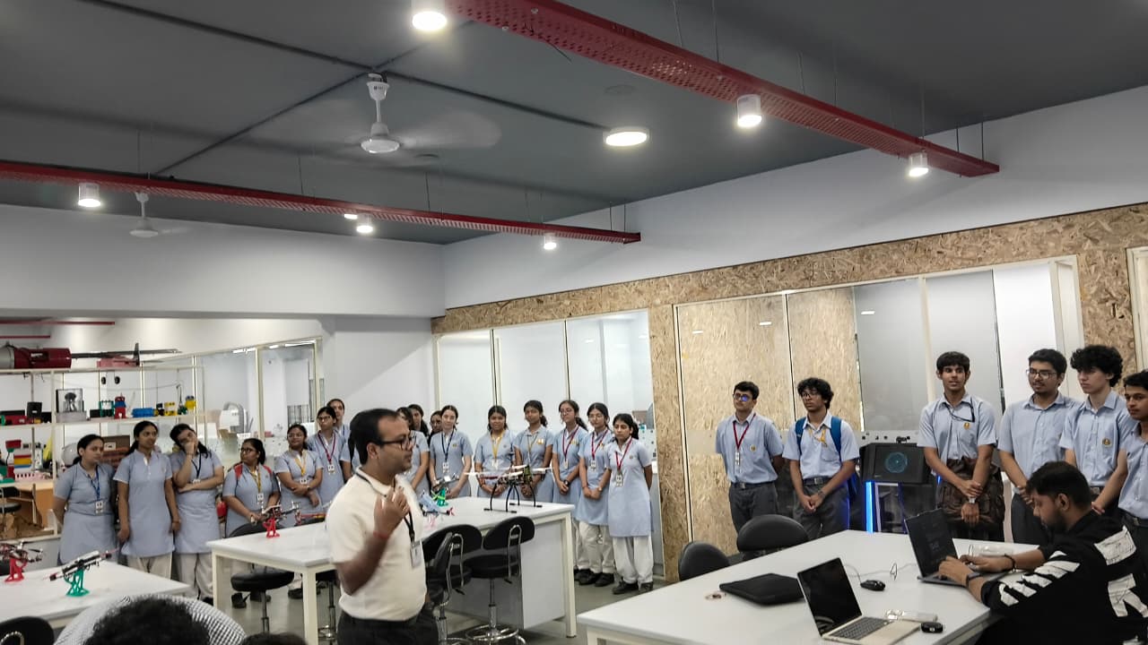 Students from Amity International School (Noida), Amity Global School, and Amity International School (Saket) visited the AIDC Lab.