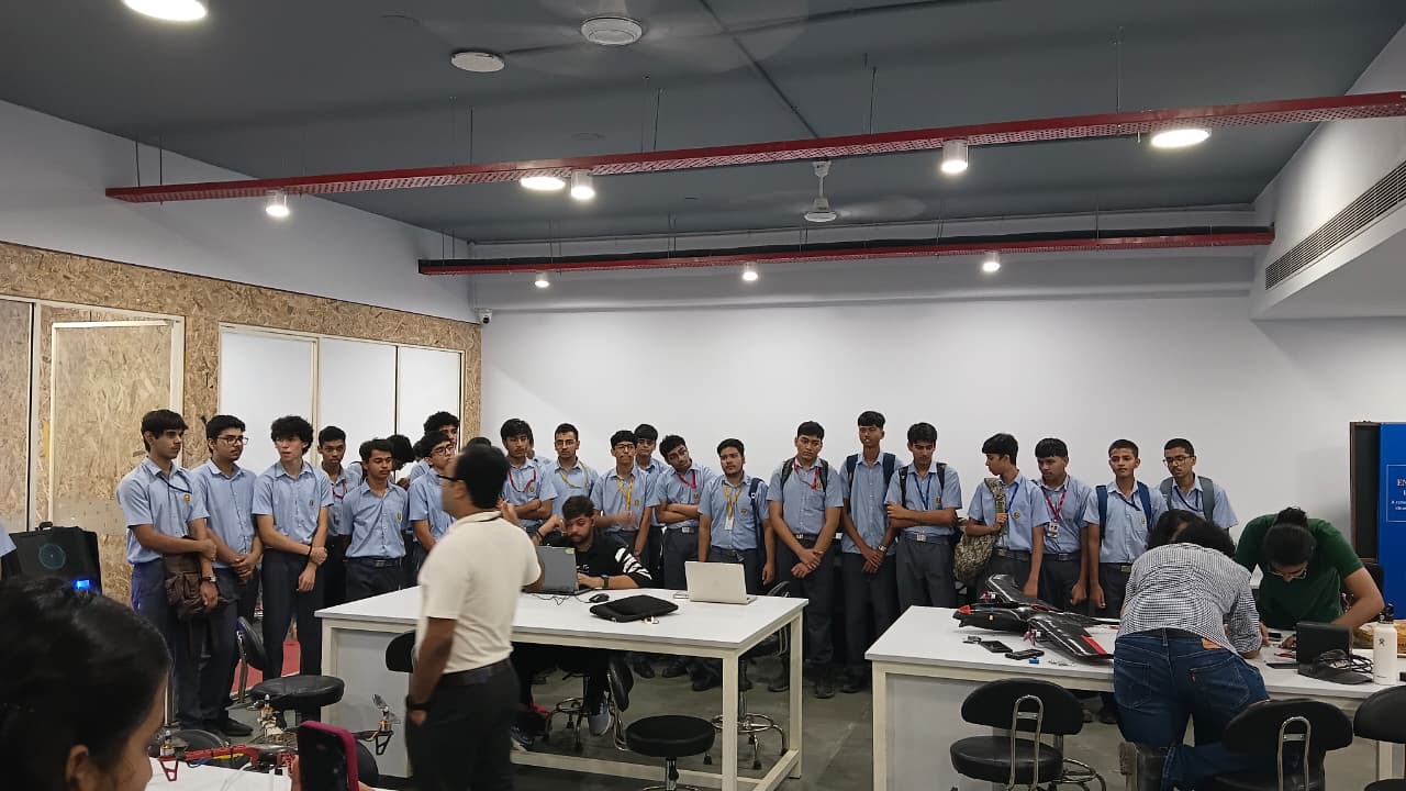 Students from Amity International School (Noida), Amity Global School, and Amity International School (Saket) visited the AIDC Lab.