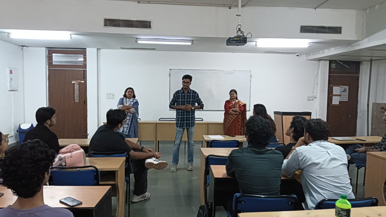 The Amity Innovation & Entrepreneurship Club is hosting a get-together meeting for faculty and students.
