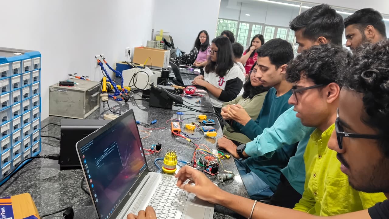Participated in the SIH 2026 competition, collaborating with students at the AIDC Lab.