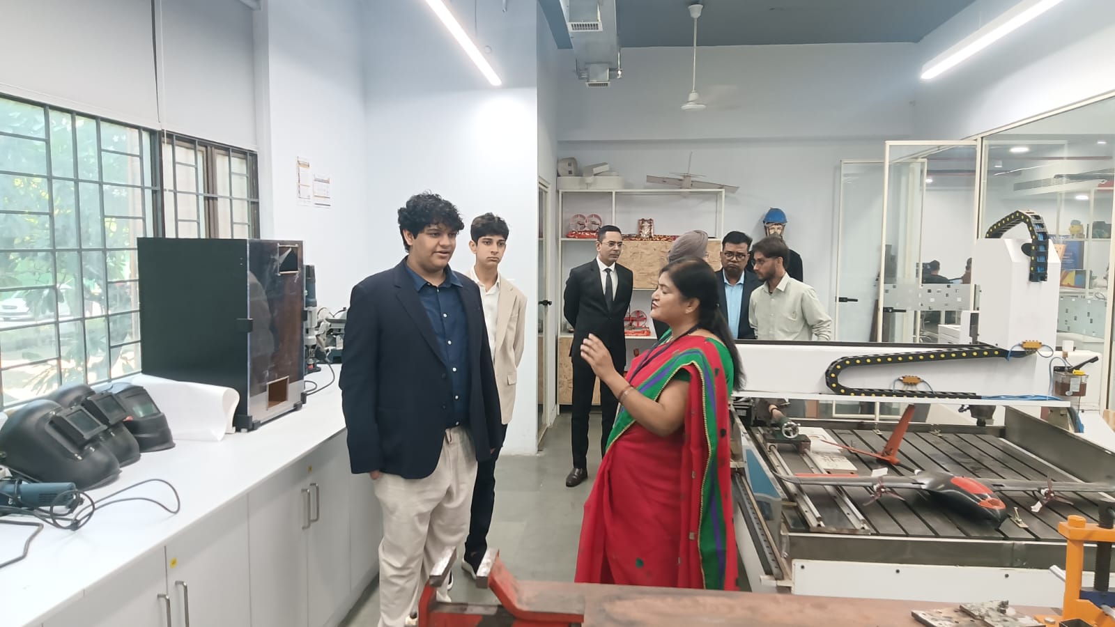 Visit to the AIDC Lab
