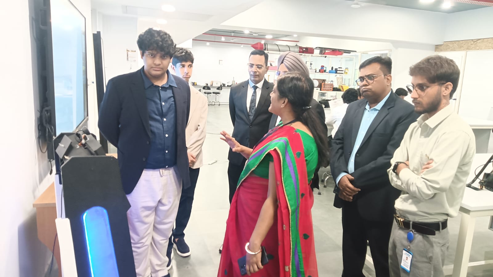 Visit to the AIDC Lab