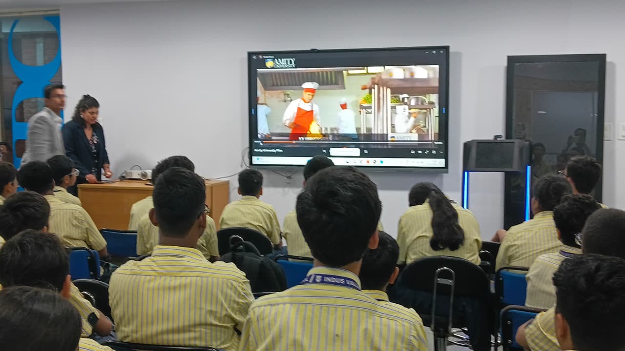 Campus Visit Students & Faculty INDUS VALLEY PUBLIC SCHOOL, NOIDA