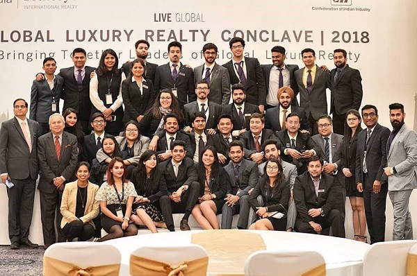 Associate Dean and 25 real estate students attend Global Luxury Realty Conclave 2018